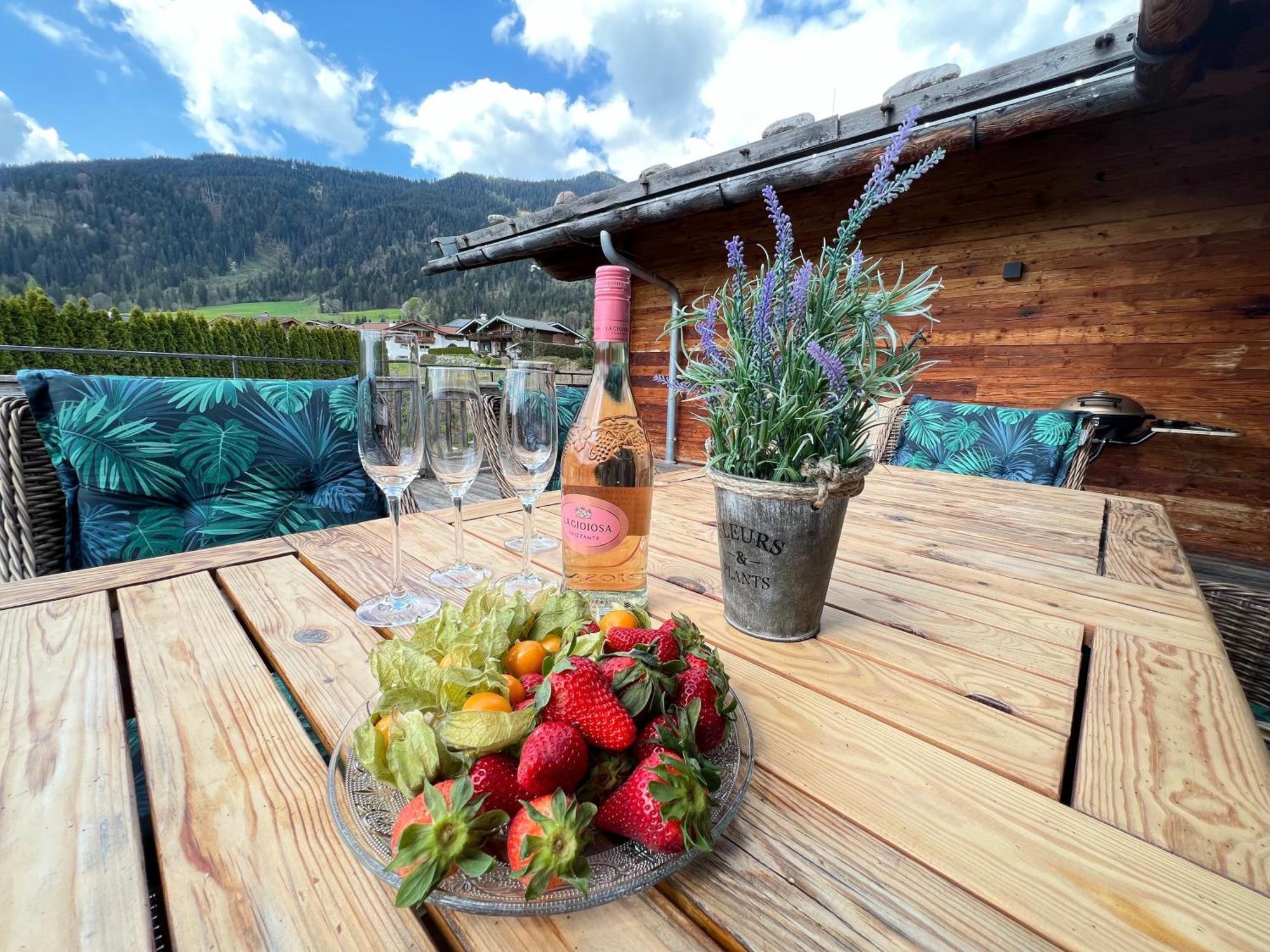 Hideaway Design Chalet By Belle Stay Kitzbühel Exterior foto